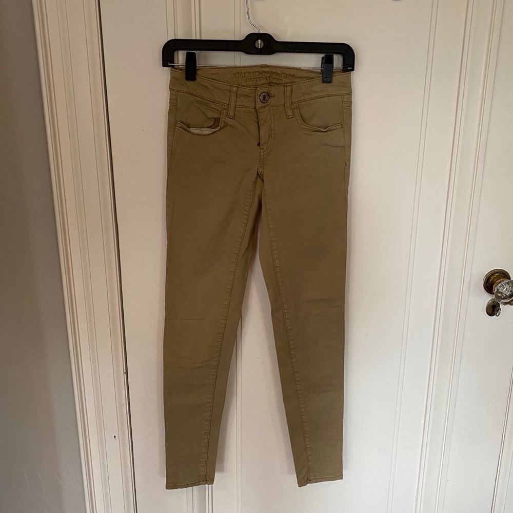American Eagle Brown Khaki Jegging Super Stretch size 24